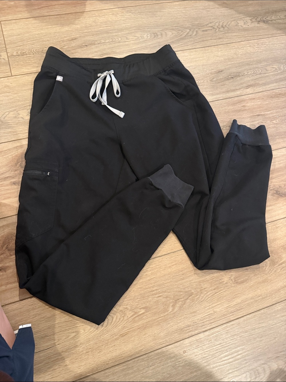 Figs women’s Black Joggers with grey Drawstring